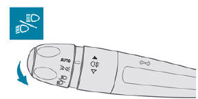 Peugeot 5008. Umschalten der Beleuchtung/Lichthupe